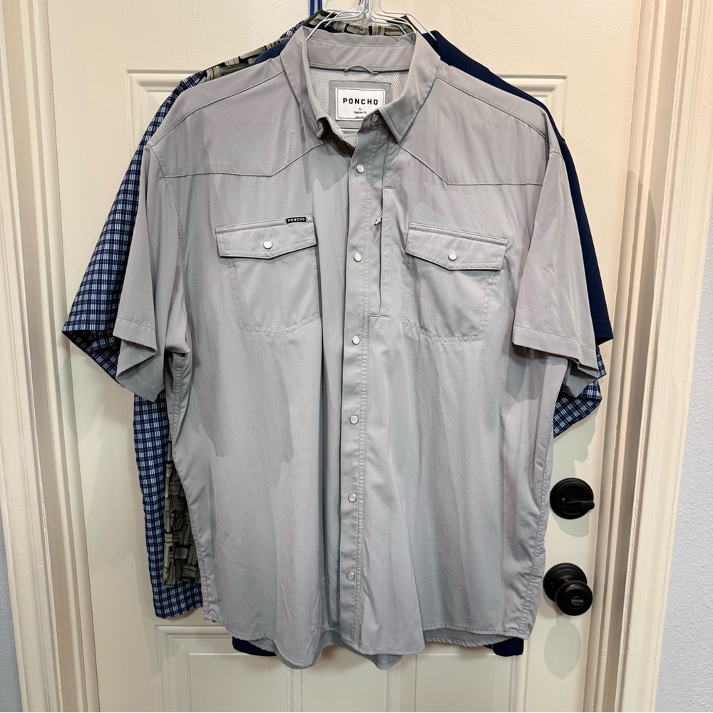 Poncho Light Gray Men's Casual Button Down Shirt